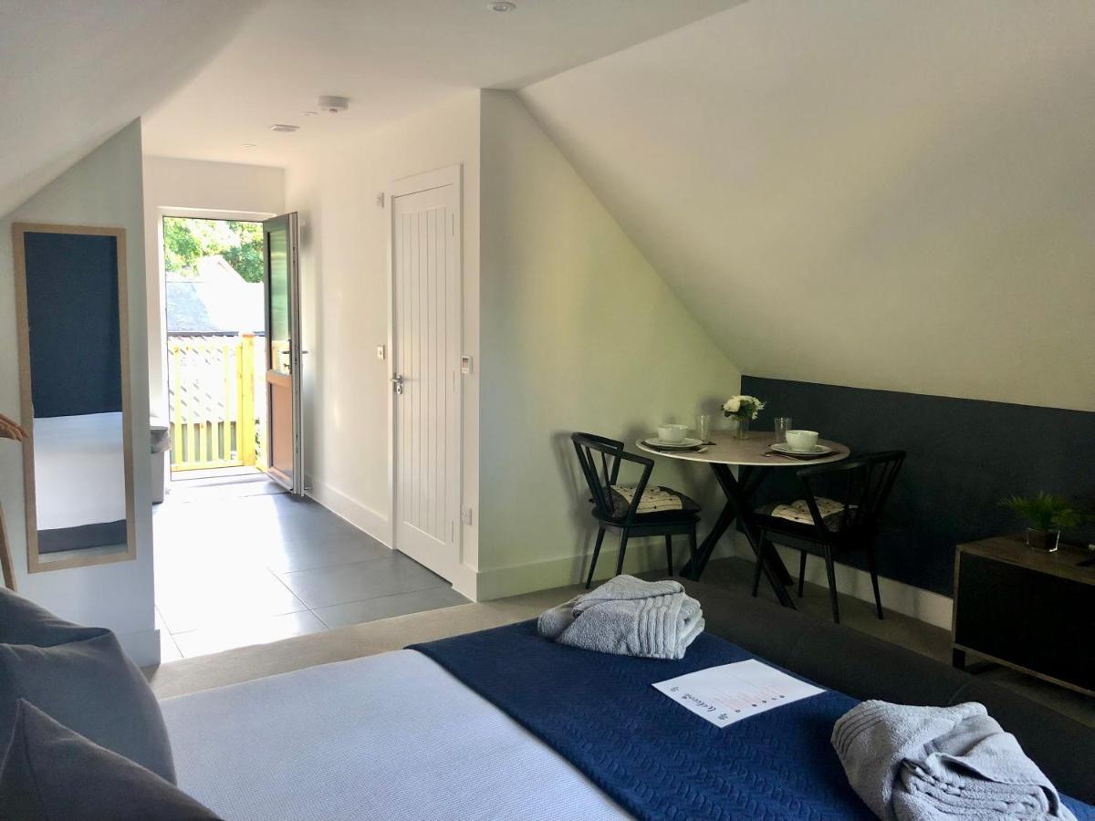 Oakworth Lodge - New Self Contained Studio Хитфилд Экстерьер фото