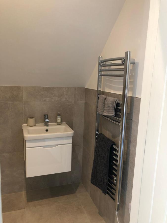Oakworth Lodge - New Self Contained Studio Хитфилд Экстерьер фото
