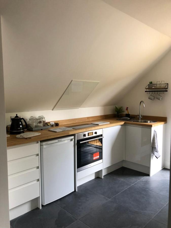 Oakworth Lodge - New Self Contained Studio Хитфилд Экстерьер фото